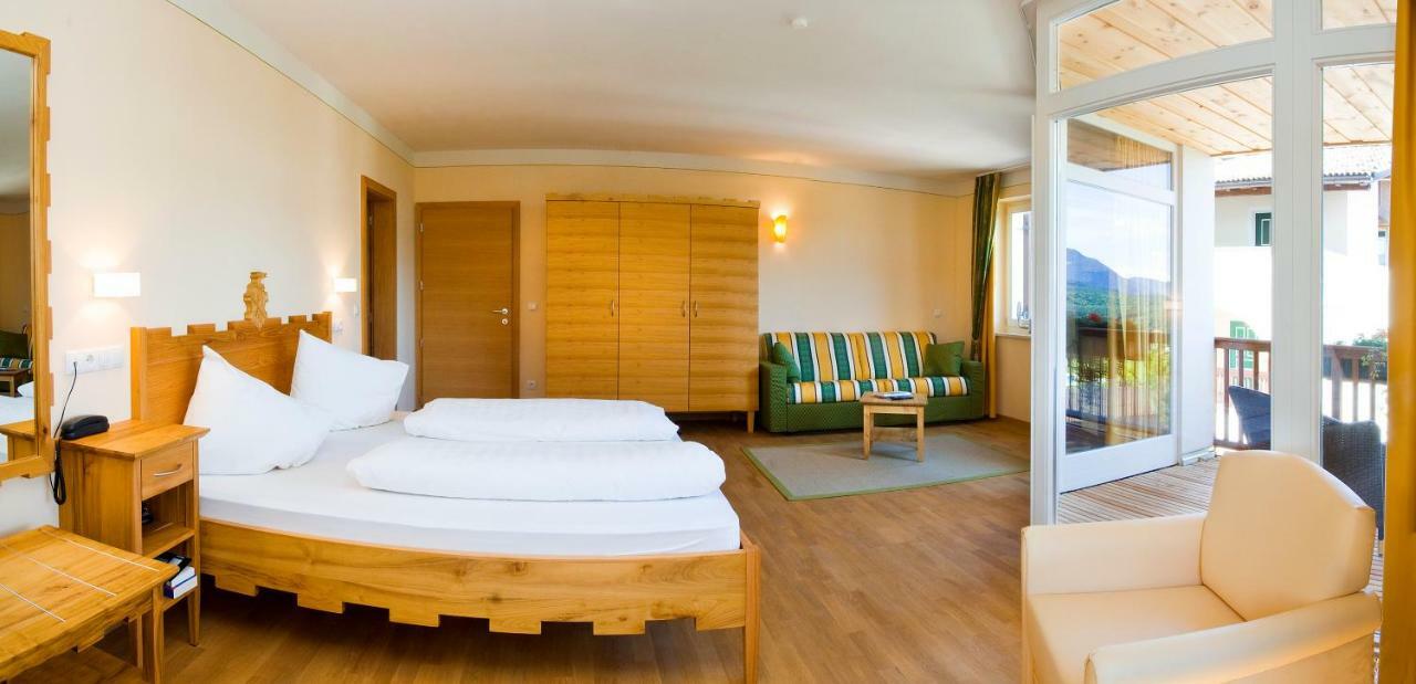Hotel Weingut Klosterhof Caldaro Εξωτερικό φωτογραφία